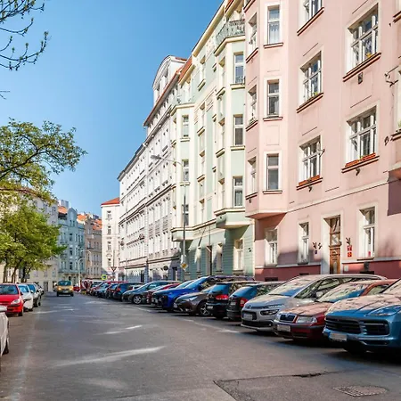 Blueground žižkov View Nr Vítkov Hill Prg-105 Apartamento